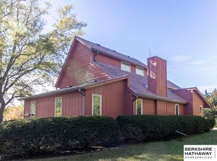 2909 Raymond Rd, Davey, NE 68336