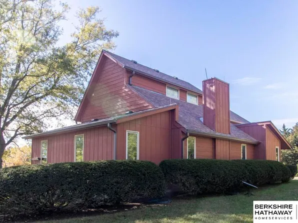 2909 Raymond Rd, Davey, NE 68336