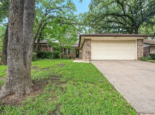 5306 Aurora Ct, Arlington, TX 76017