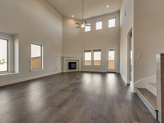3rd image of 581 Gannon Heights Ln