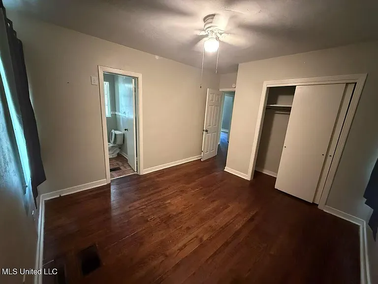 4420 Woodland Ave — Photo 9