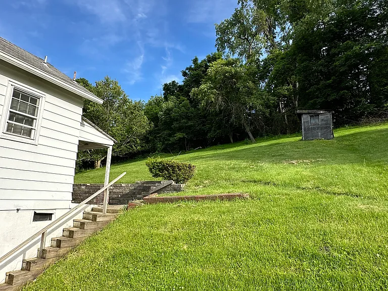1113-1115 Schang Rd — Photo 12