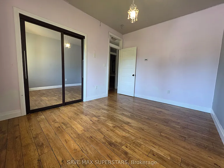 222 Phillips St #UPPER — Photo 22