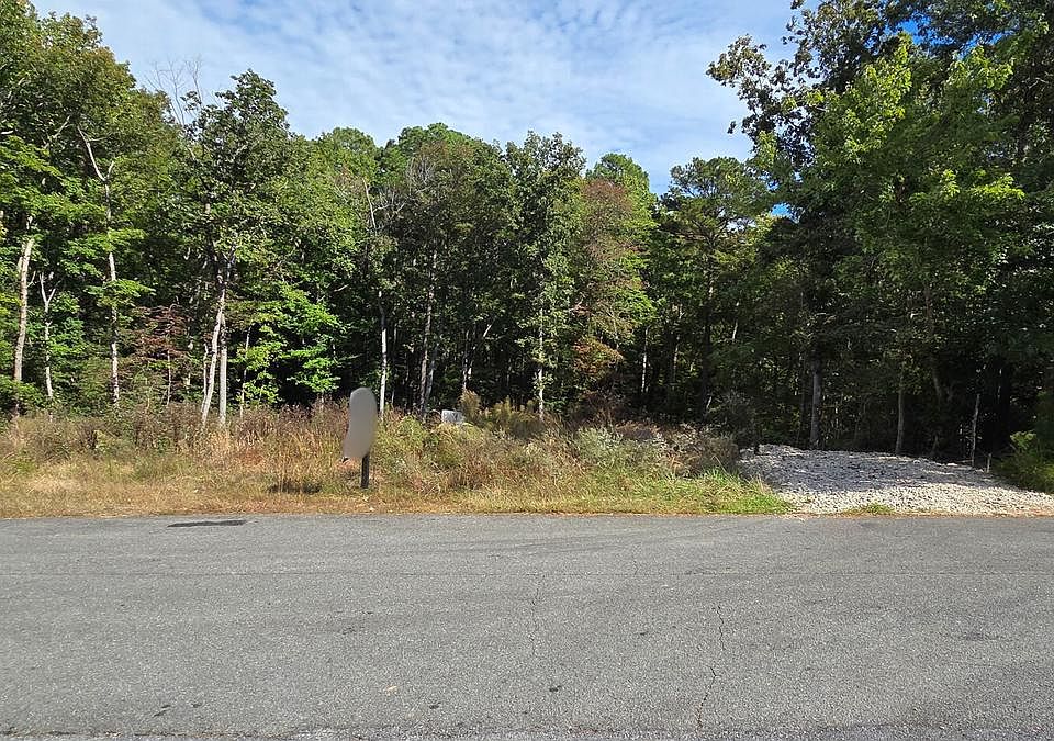1st image of 18390 Matthews Dr