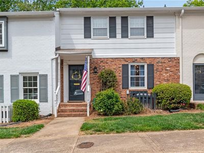 2942 E Saint Marks Rd APT F, Winston Salem, NC, 27103
