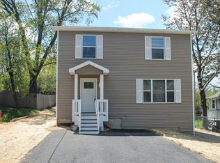 26377 W Blackhawk Ave, Ingleside, IL 60041