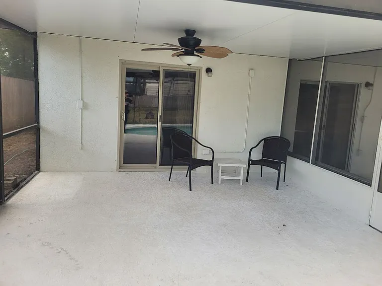 8240 Jennifer Ln — Photo 11