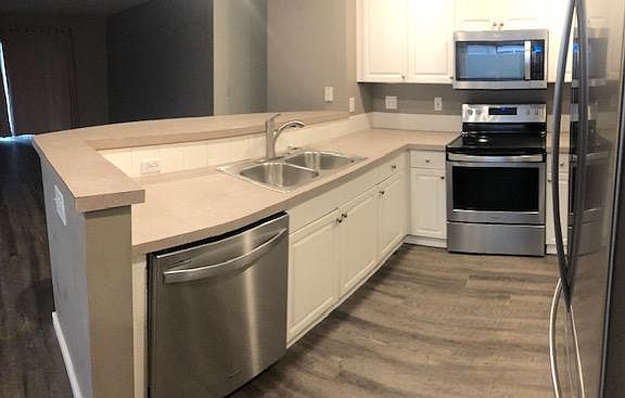 4th image of 12034 15th Ave NE Unit 101