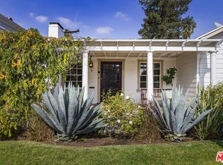16 Oak Knoll Gardens Dr, Pasadena, CA 91106