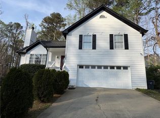 1955 Keswick Place Dr, Lawrenceville, GA 30043