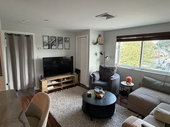 35 Prospect St APT 308, Woburn, MA 01801