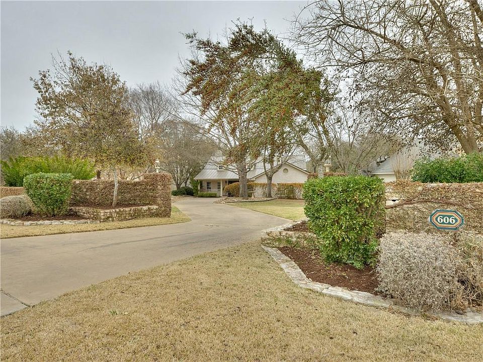 1st image of 606 Ladin Ln