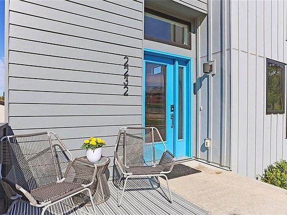 2nd image of 2232 Tracy Ave