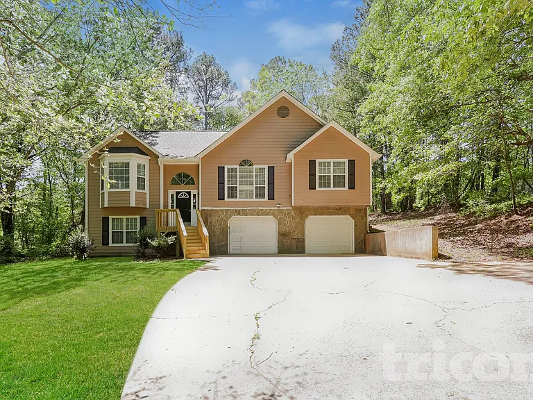 5085 Forest View Trl — Photo 1