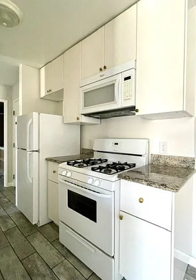 922 N Hudson Ave #10 — Photo 11
