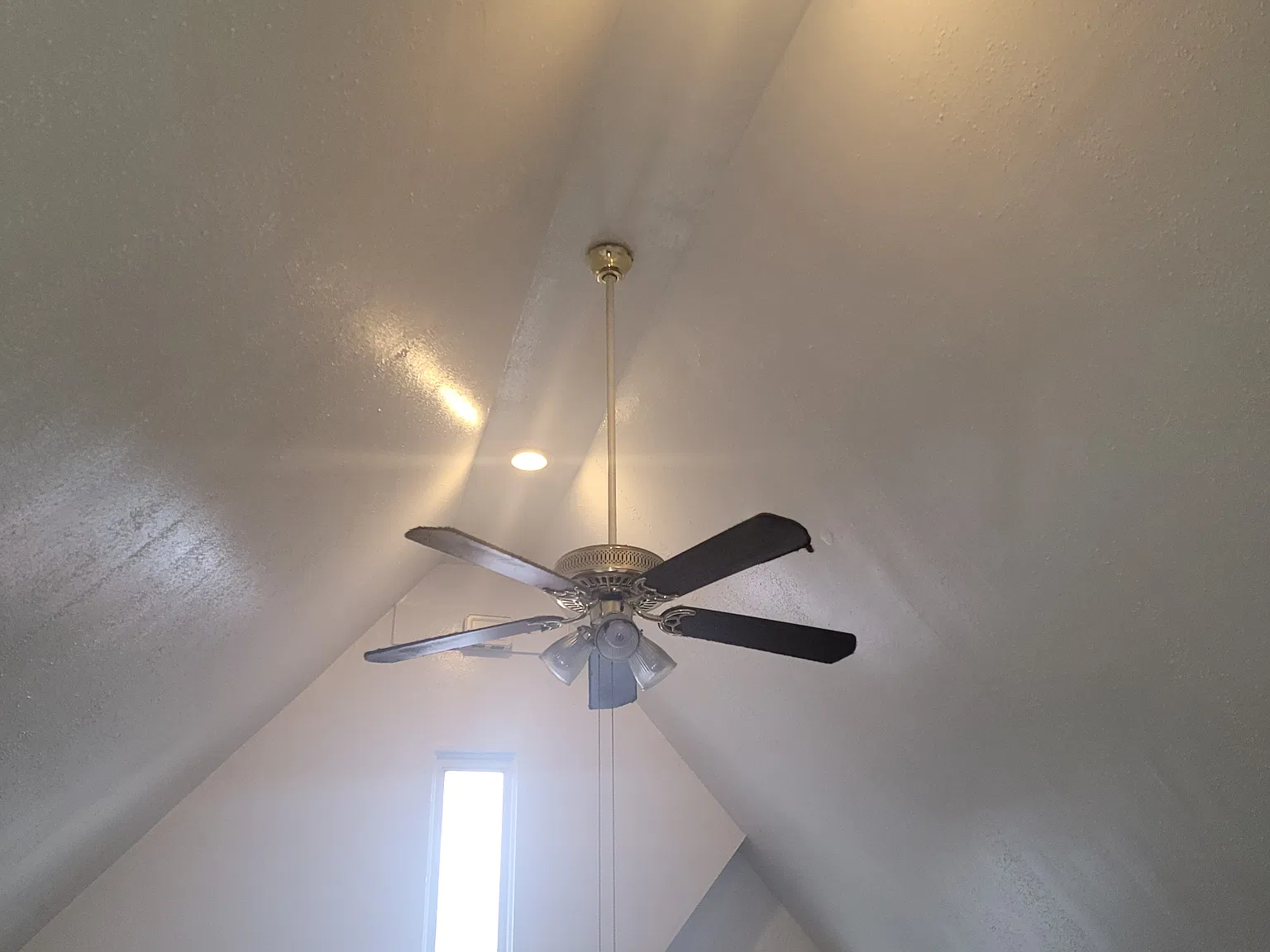 1415 E 22nd Ave — Photo 3