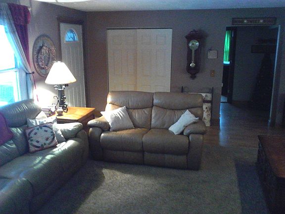 4th image of 3614 Paris Dr