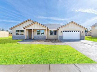 120 Amellia St, Castle Rock, WA 98611
