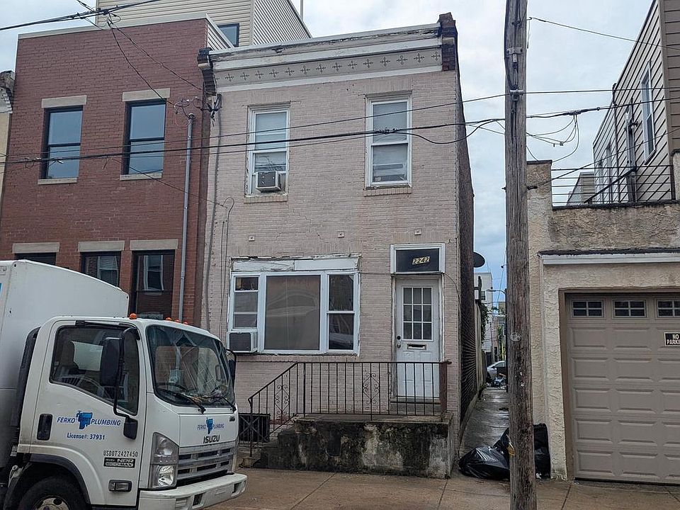 1st image of 2242 Oakford St