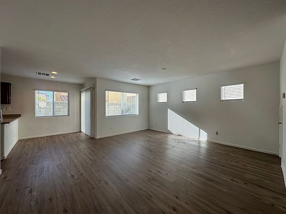3rd image of 4737 Valmark Dr