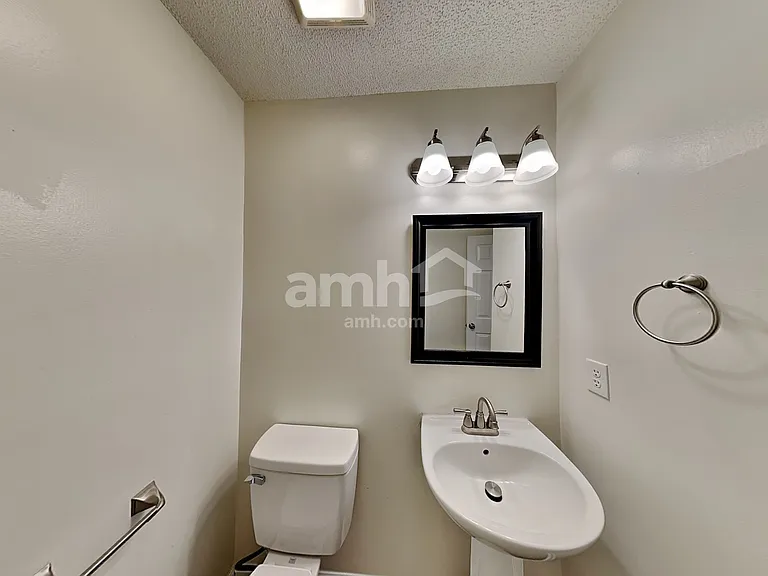 2116 Maple Tree Ct — Photo 11