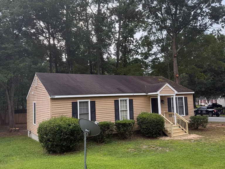 16005 Tipton Cir — Photo 1