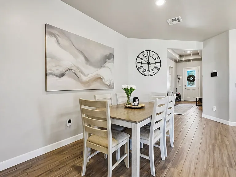 501 Montecito Dr — Photo 12