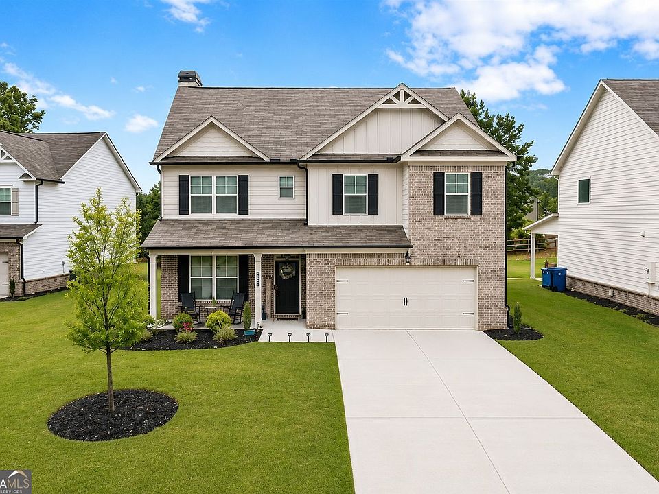 1st image of 702 Eagles Nest Cir