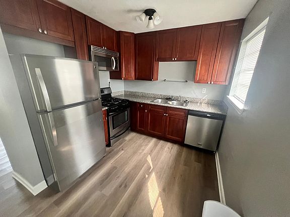 2nd image of 12 Bluebell Ln