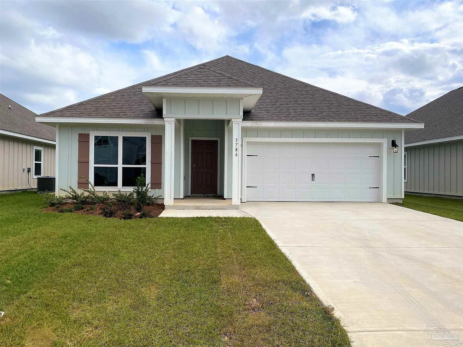 4 bed, 1835 sqft, $2,050 — Photo 1