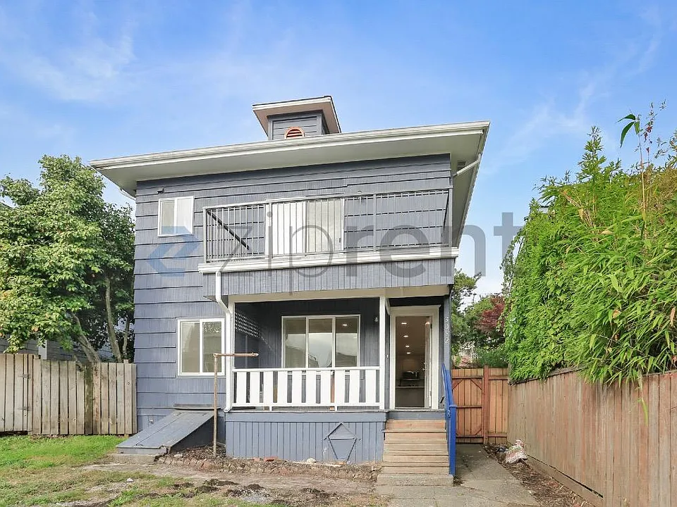 3052 22nd Ave W #B