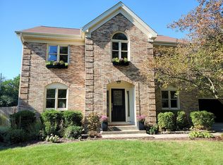 352 Southampton Dr, Geneva, IL