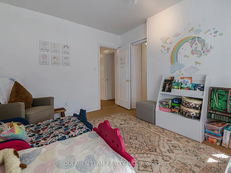 28 Uplands Ave — Photo 25