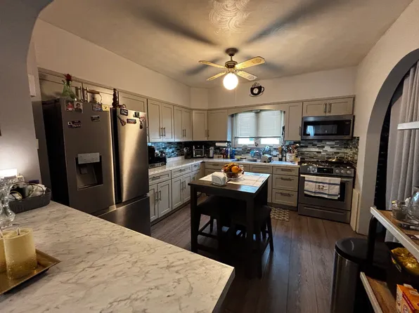 507-509 Nash Rd, New Bedford, MA 02746
