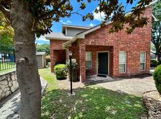 42 Chapel Hill Cir #42, San Antonio, TX 78240