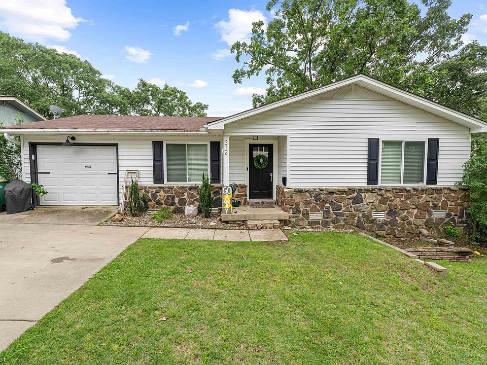 1st image of 312 Windhill Dr