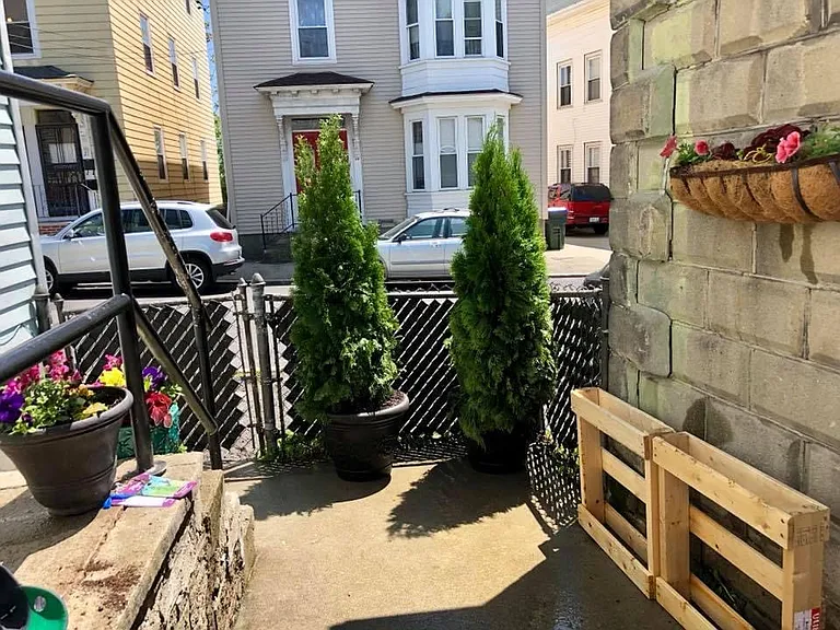 22 Armstrong Ave — Photo 11