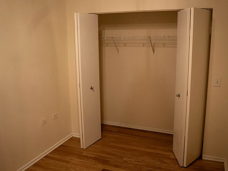 1735 N Paulina St #318 — Photo 9
