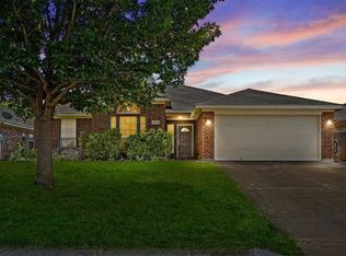 717 Ridgehill Dr, Burleson, TX 76028