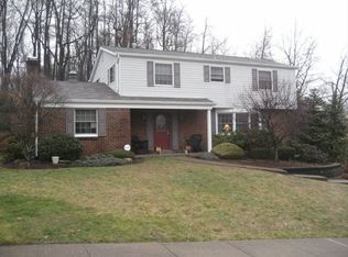 134 Old Suffolk Dr, Monroeville, PA 15146