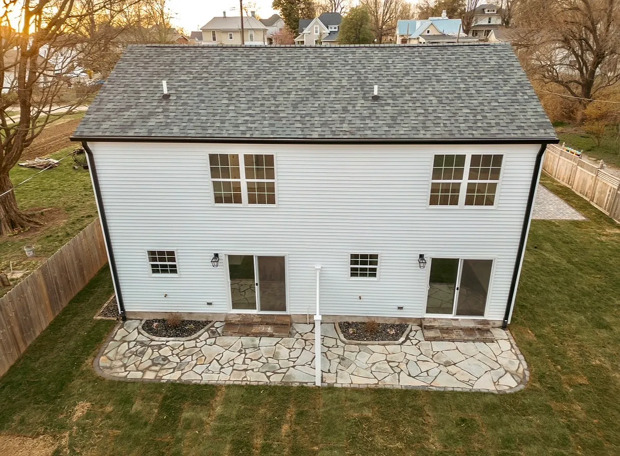217 Quince Alley - B — Photo 4