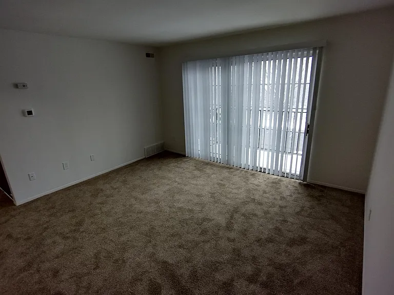 Charter Oaks Apartments — Photo 223