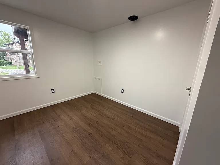 1301 Kennedy Ave #1 — Photo 15
