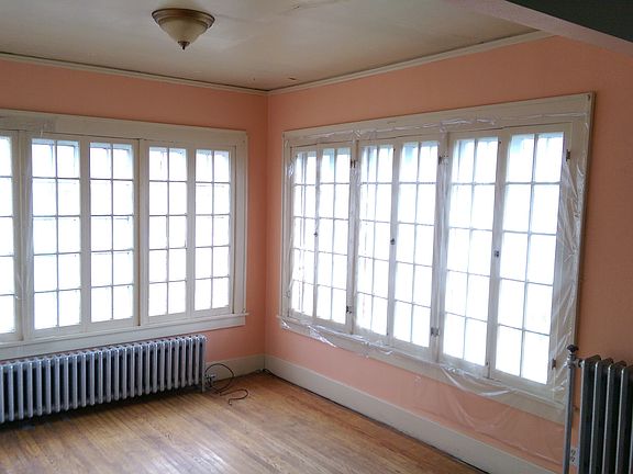 4th image of 529 Park St