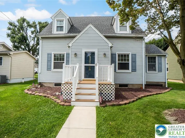 457 E Lawn Rd, Nazareth, PA 18064