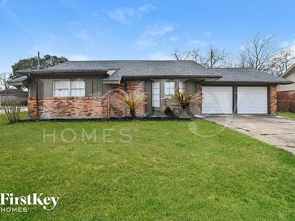 2nd image of 4303 Trail Lake Dr
