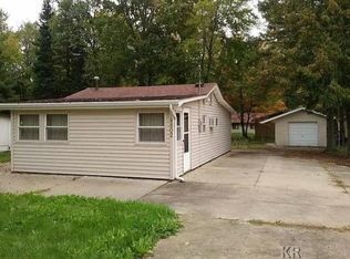 4802 Glenwood Dr, Harrison, MI 48625