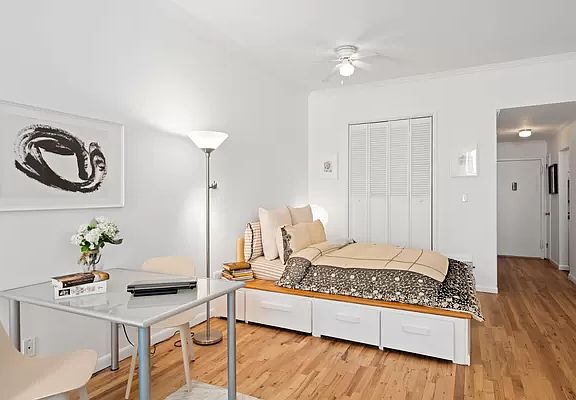 3rd image of 159 Madison Ave APT 8I