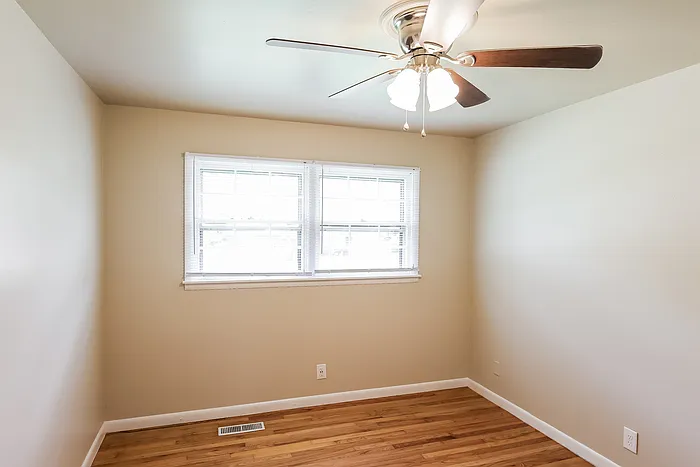 4310 Irondale Dr NW — Photo 8
