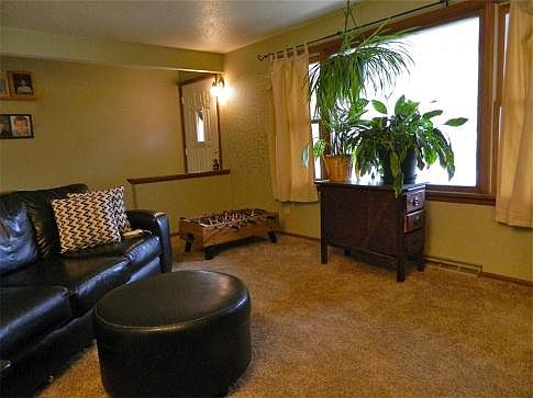 3rd image of 6709 Kirkdale Dr